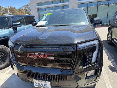 Certified 2026 GMC Sierra EV Elevation AWD/4WD image 1