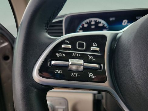 Used 2022 Mercedes-Benz GLE 350 4MATIC image 24