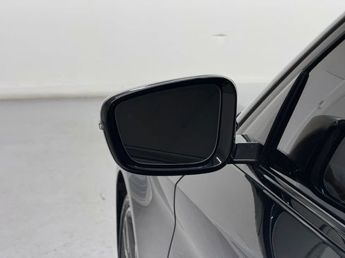Used 2020 BMW M550i xDrive AWD/4WD image 40
