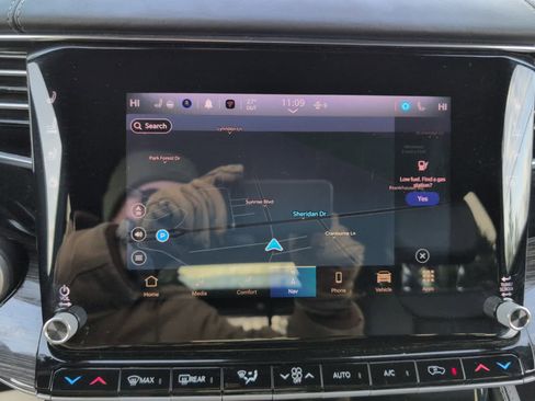 Used 2022 Jeep Wagoneer Series III w/ Premium Group I image 21