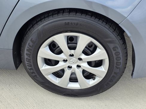 Used 2020 Toyota Corolla LE image 31