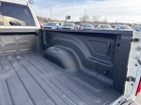 Used 2024 RAM 2500 Laramie AWD/4WD image 36