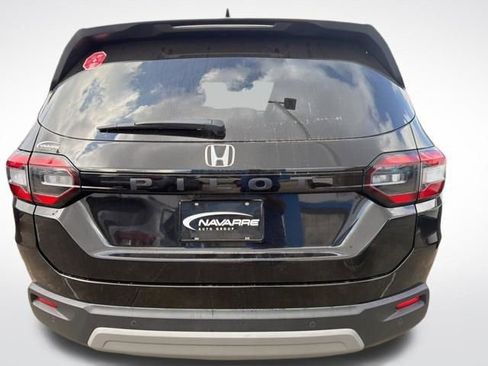 Used 2025 Honda Pilot EX-L image 7
