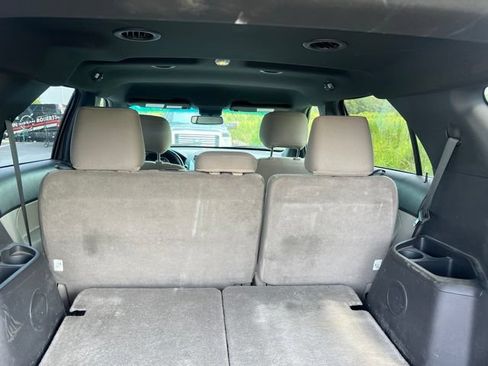 Used 2015 Ford Explorer XLT w/ Equipment Group 201A AWD/4WD image 16