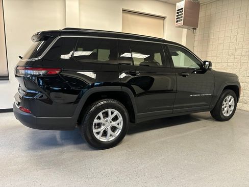 Used 2023 Jeep Grand Cherokee L Limited AWD/4WD image 49
