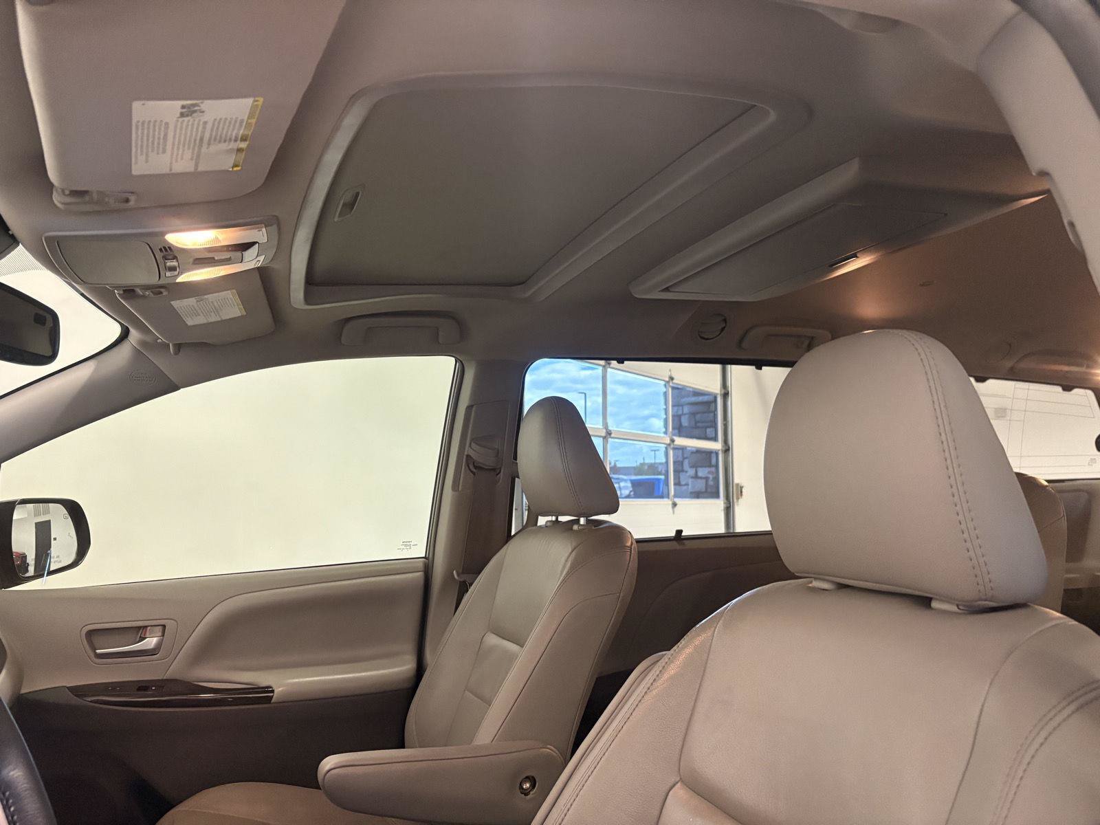 Used 2018 Toyota Sienna XLE Premium w/ Carpet Mat Package AWD/4WD image 14
