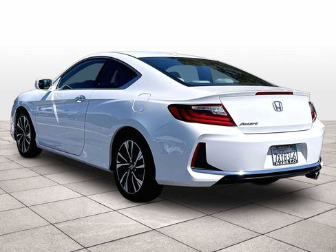 Used 2017 Honda Accord EX image 14