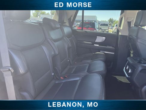Certified 2025 Ford Expedition Active AWD/4WD image 26