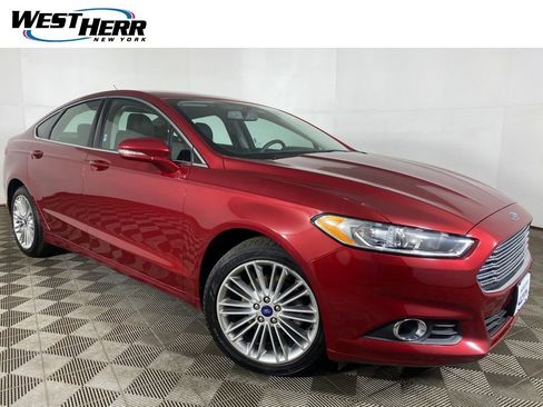 Used 2016 Ford Fusion SE w/ Equipment Group 202A image 1