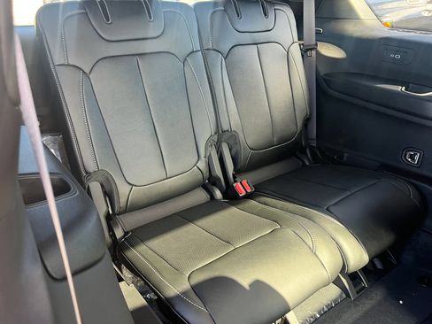 New 2026 Jeep Grand Cherokee L Limited AWD/4WD image 19
