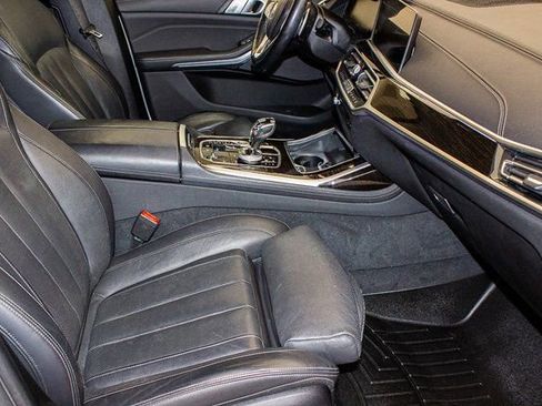 Used 2019 BMW X7 xDrive50i w/ Executive Package image 10
