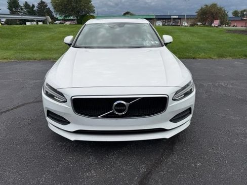 Used 2018 Volvo S90 T5 Momentum w/ Momentum Plus Package AWD/4WD image 3