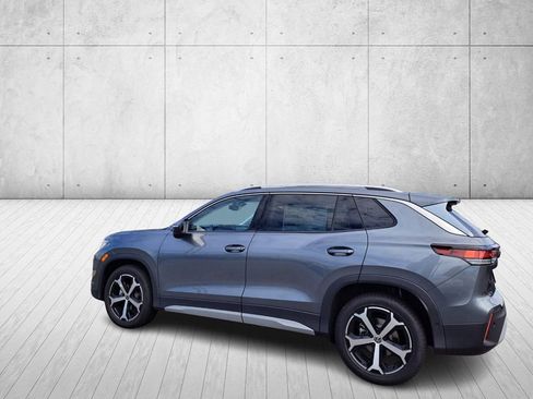 New 2025 Volkswagen Tiguan SE image 7