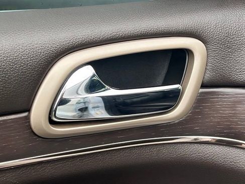 Used 2014 Jeep Grand Cherokee Summit image 17