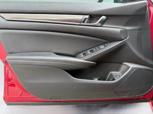 Used 2019 Honda Accord Sport image 18