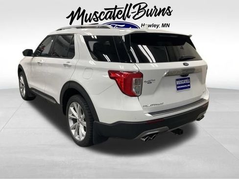 Used 2022 Ford Explorer Platinum w/ Equipment Group 601A AWD/4WD image 3