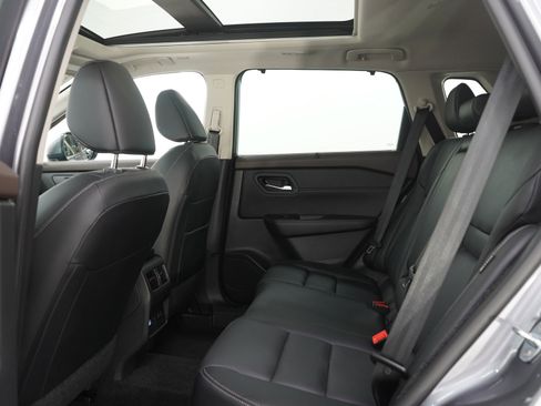 Used 2023 Nissan Rogue SL w/ SL Premium Package AWD/4WD image 15