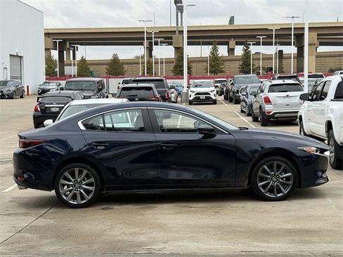 Used 2024 MAZDA MAZDA3 s image 4