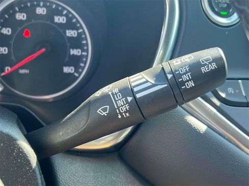 Used 2022 Chevrolet Blazer LT w/ LPO, Black Grille Bar Package image 23