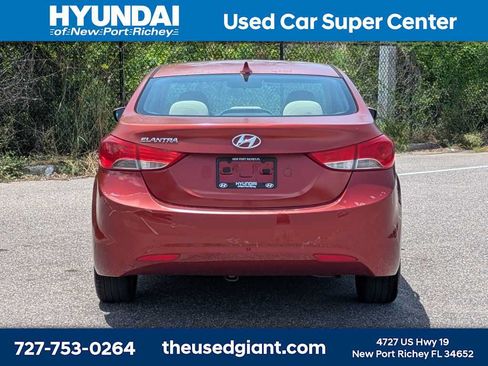 Used 2013 Hyundai Elantra GLS FWD image 4