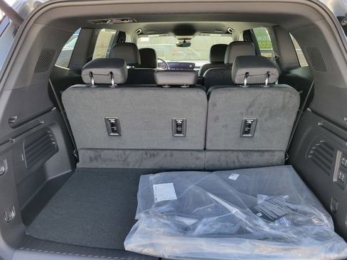 New 2026 Buick Enclave Preferred w/ Power Package image 18