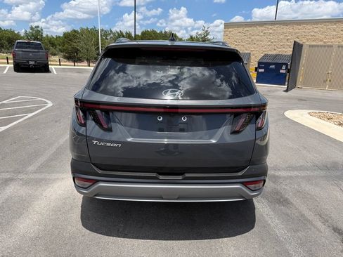 Used 2025 Hyundai Tucson Limited FWD image 5