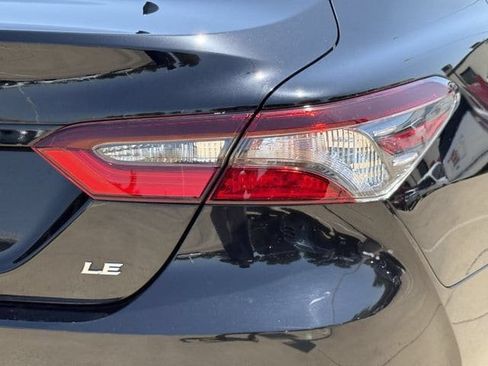 Used 2022 Toyota Camry LE FWD image 6