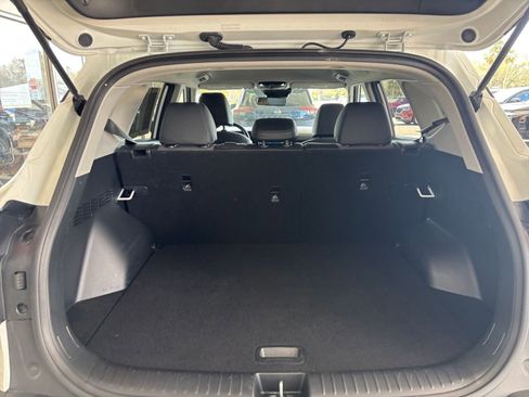 Used 2025 Kia Seltos S image 33