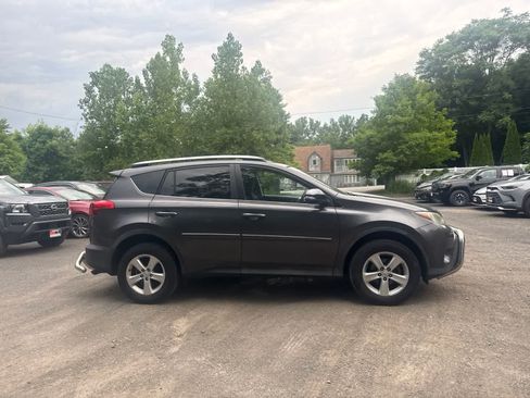 Used 2014 Toyota RAV4 XLE AWD/4WD image 5