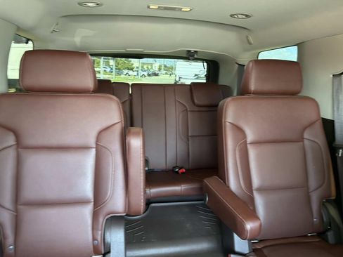 Used 2019 Chevrolet Tahoe Premier RWD image 12