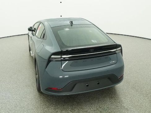 New 2026 Toyota Prius SE image 28