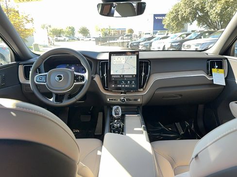New 2026 Volvo XC60 B5 Plus image 17