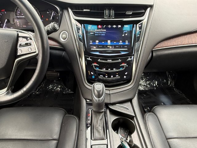 Used 2017 Cadillac CTS Luxury RWD image 3