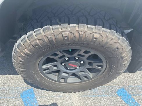Used 2020 Toyota 4Runner TRD Off-Road Premium w/ Moonroof Package AWD/4WD image 6