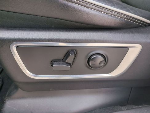 Used 2025 RAM 1500 Laramie w/ Sport Appearance Package image 14