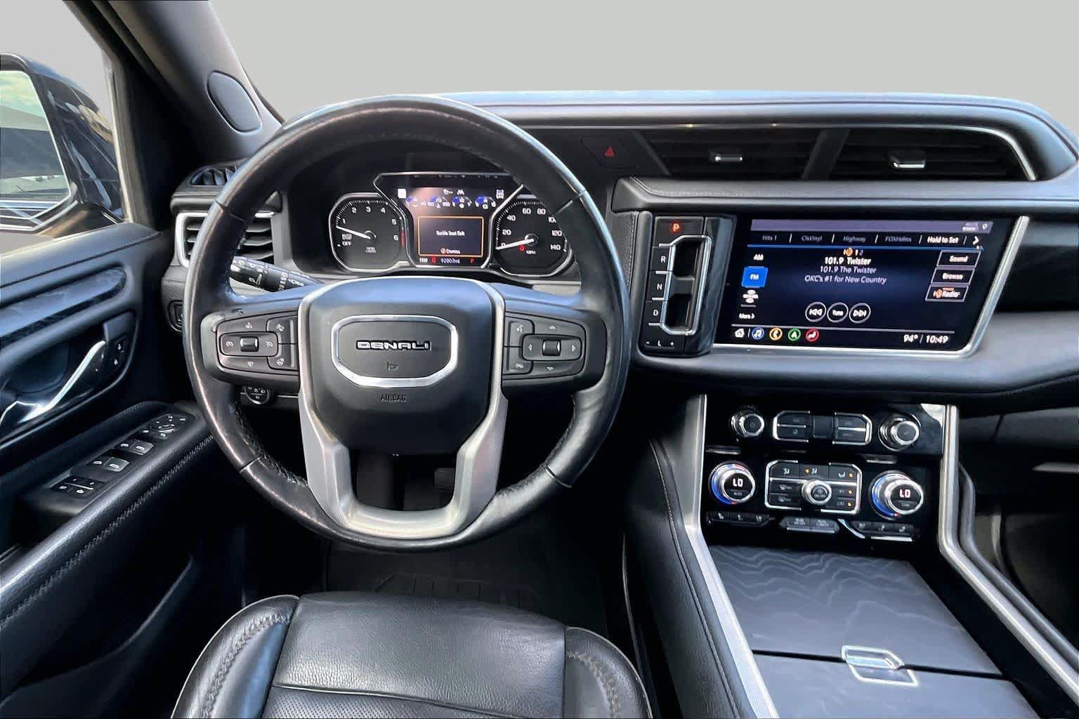 Used 2021 GMC Yukon Denali w/ Denali Ultimate Package AWD/4WD image 6