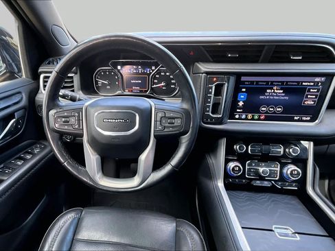 Used 2021 GMC Yukon Denali w/ Denali Ultimate Package AWD/4WD image 6