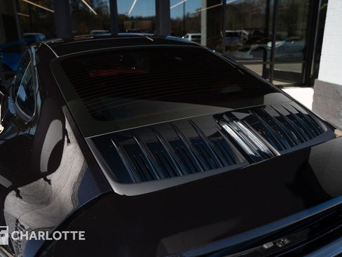 Used 2025 Porsche 911 Carrera image 15