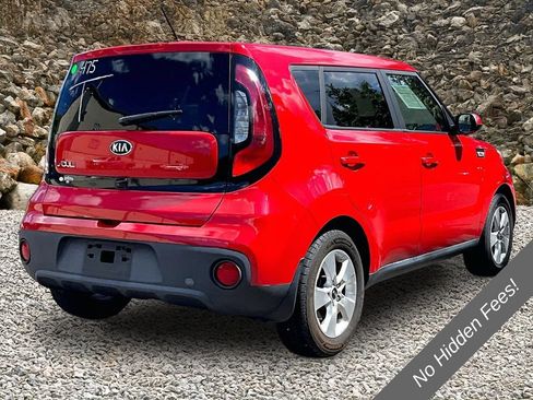 Used 2019 Kia Soul FWD image 2