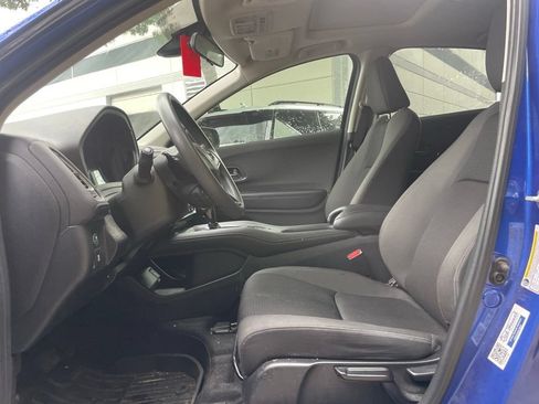 Used 2019 Honda HR-V EX image 17