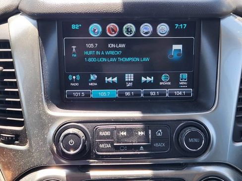 Used 2019 Chevrolet Suburban LT RWD image 14