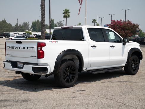 Used 2024 Chevrolet Silverado 1500 Custom w/ Turbomax Blackout Package image 4