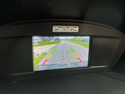 Used 2017 Ford Escape SE w/ SE Sport Appearance Package image 17