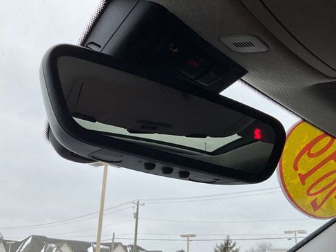 Used 2019 Mercedes-Benz GLA 250 4MATIC image 18