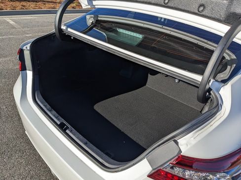 Used 2023 Toyota Camry XSE image 37