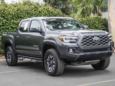 Used 2023 Toyota Tacoma TRD Off-Road AWD/4WD image 4