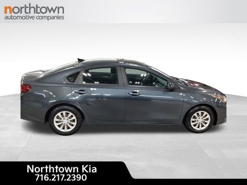 Certified 2019 Kia Forte Sedan image 5