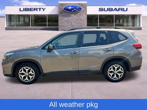 Used 2019 Subaru Forester Premium AWD/4WD image 4