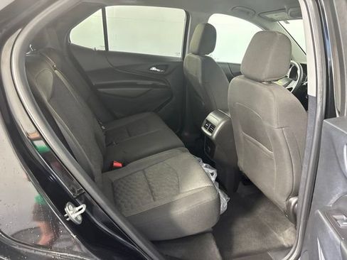 Used 2018 Chevrolet Equinox LT FWD image 25