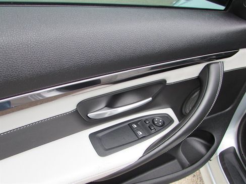 Used 2015 BMW M4 Coupe RWD image 22